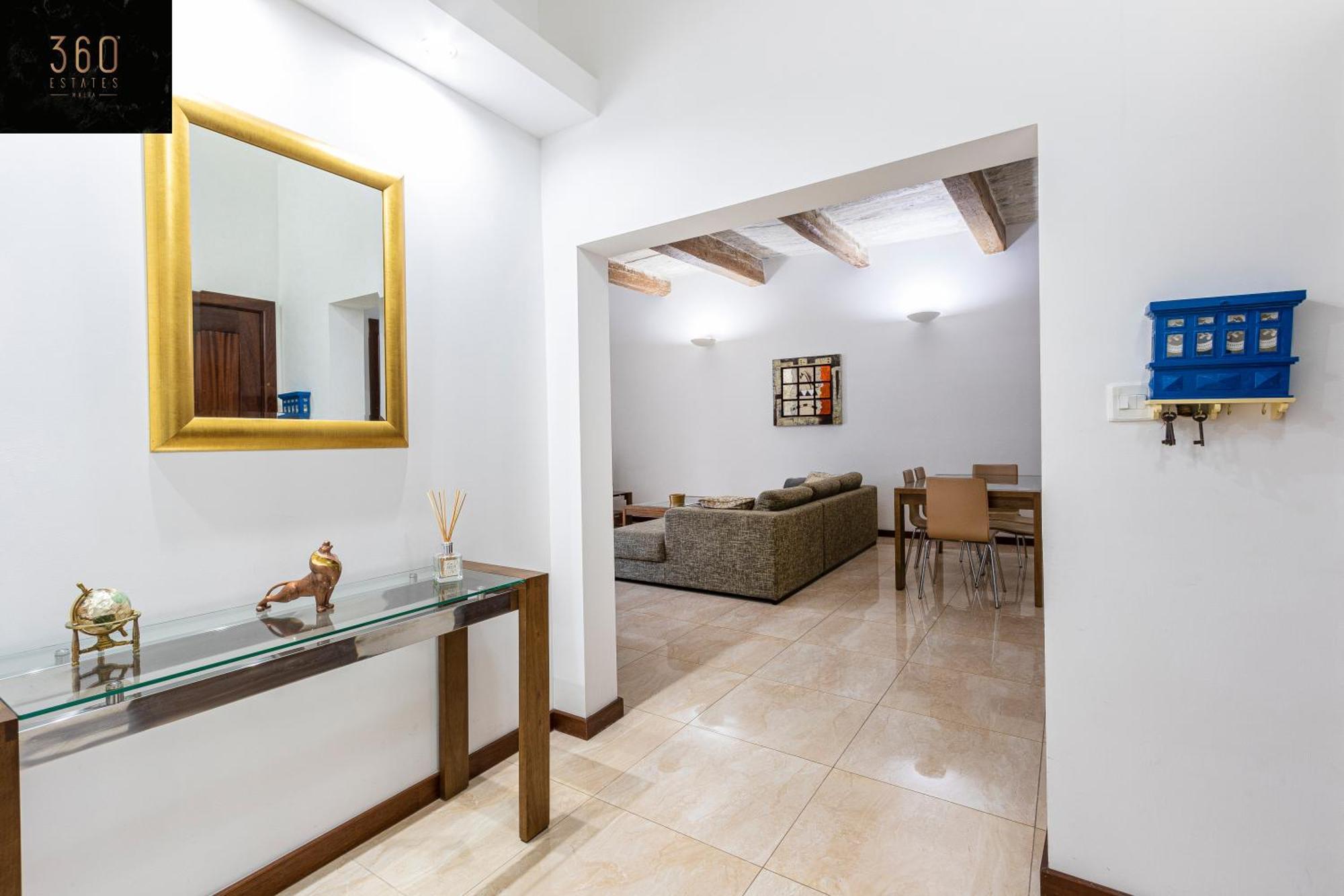 Seafront - Top Location, Top Floor With Wifi & Ac By 360 Estates Valletta Bagian luar foto