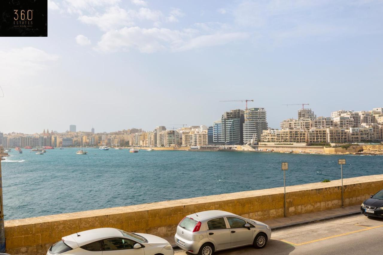 Seafront - Top Location, Top Floor With Wifi & Ac By 360 Estates Valletta Bagian luar foto